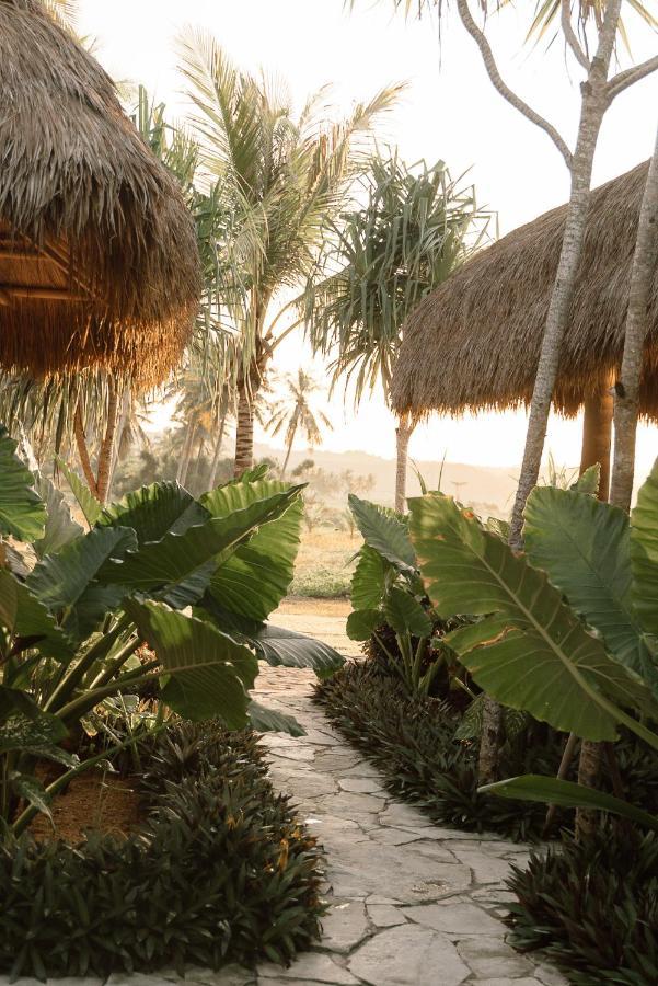 Sumba Beach House Waikabubak Eksteriør billede