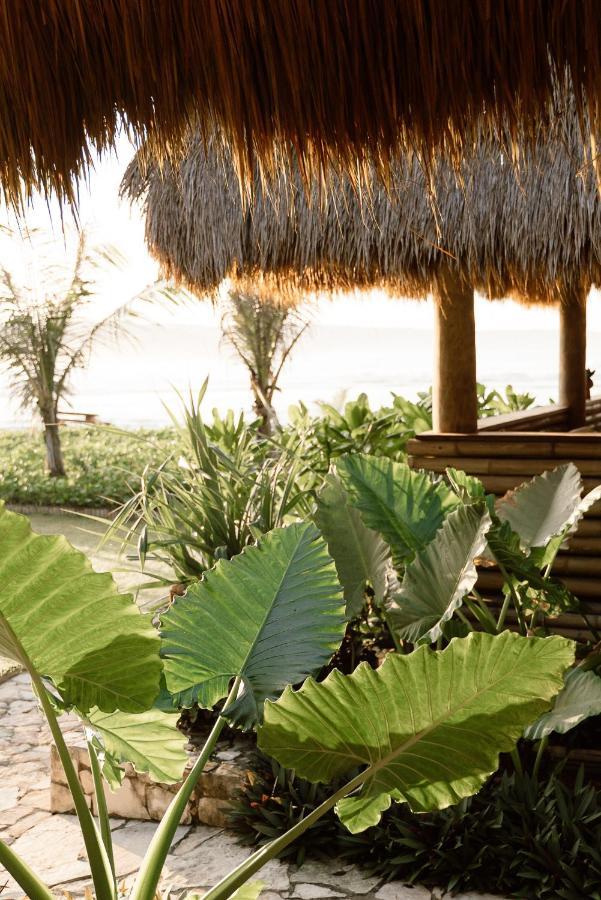 Sumba Beach House Waikabubak Eksteriør billede