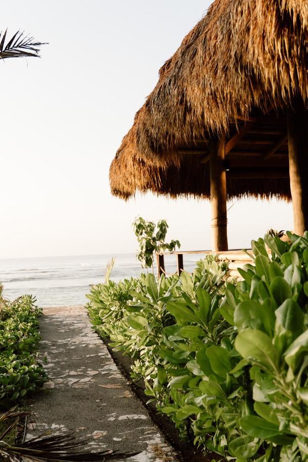 Sumba Beach House Waikabubak Eksteriør billede