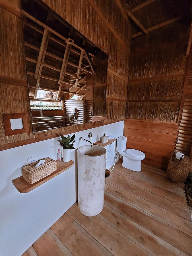 Sumba Beach House Waikabubak Eksteriør billede